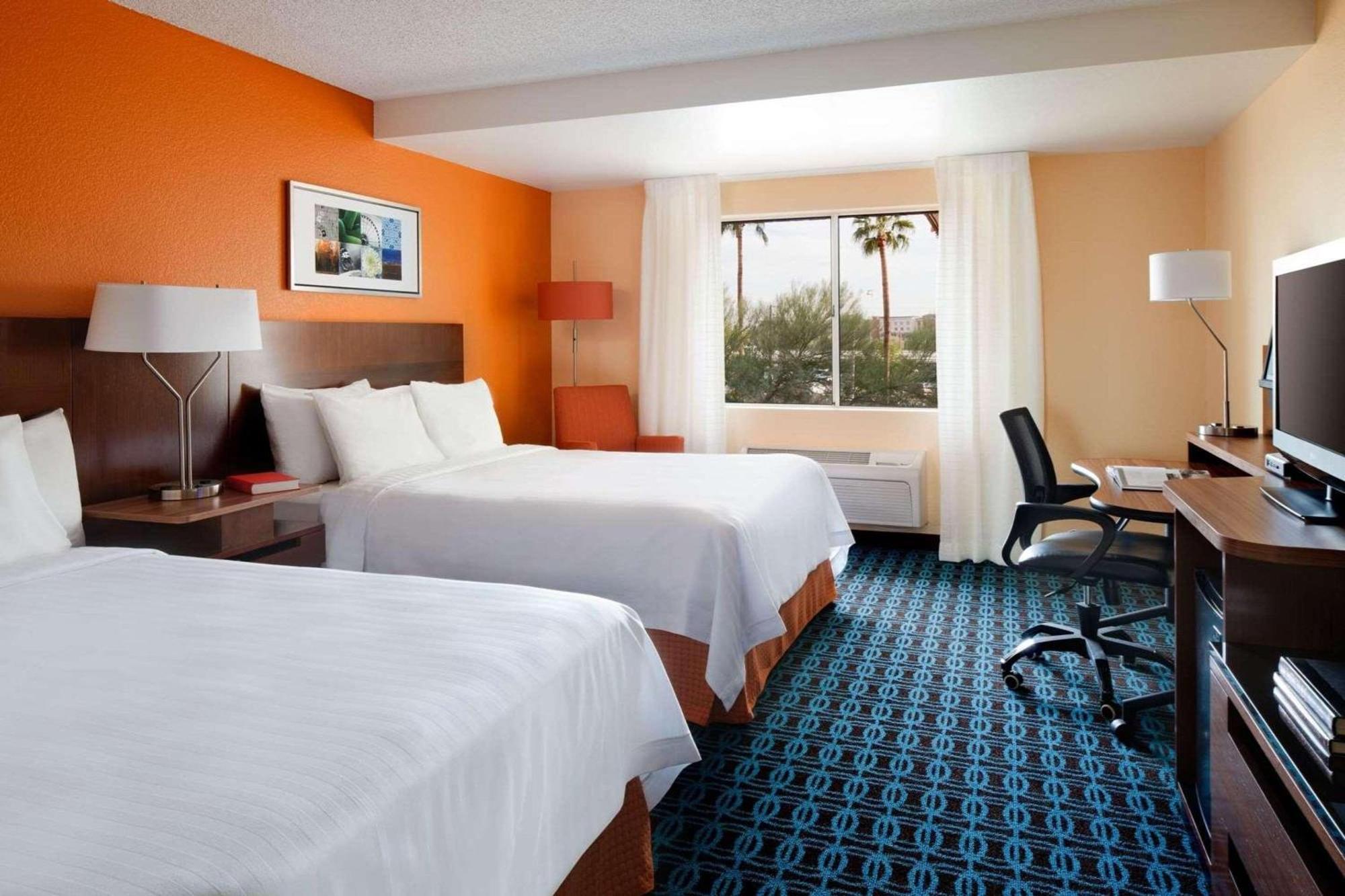 Country & By Radisson, Airport, Az 3* Phoenix